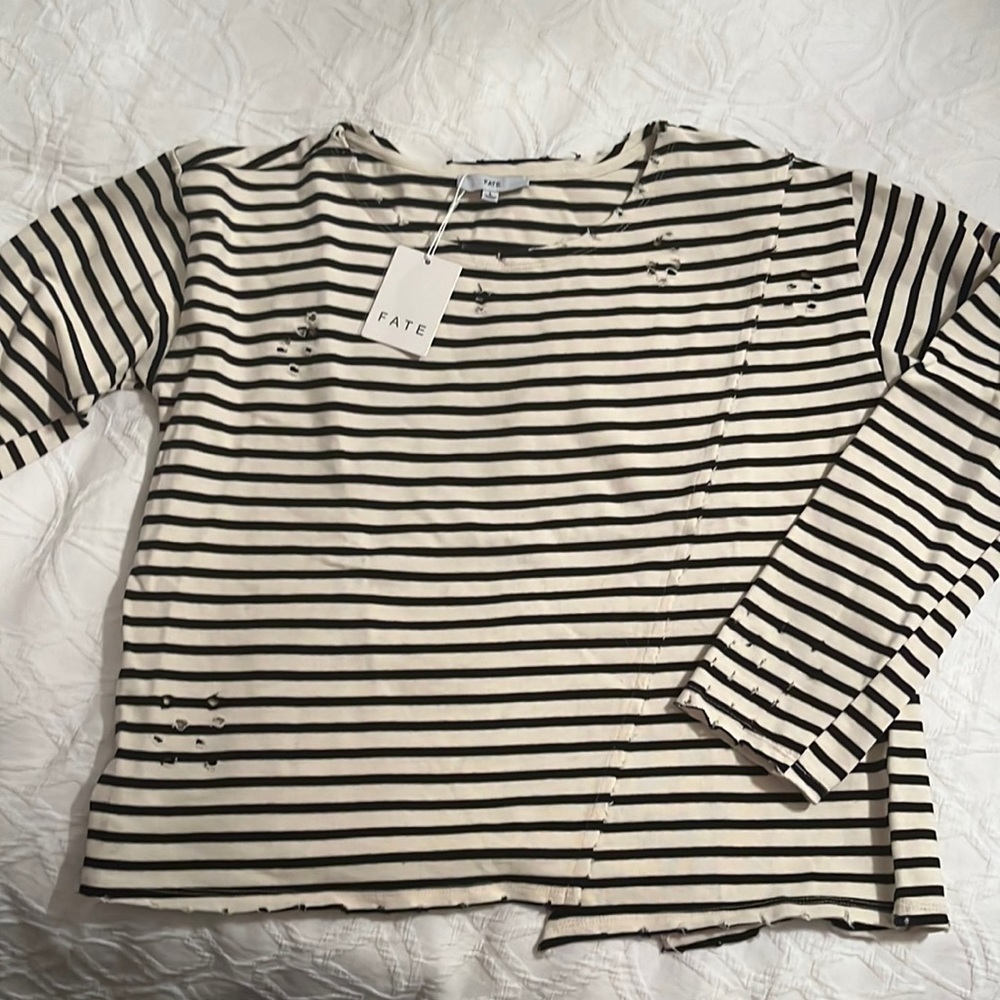 NWT distresses sweatshirt by Fate